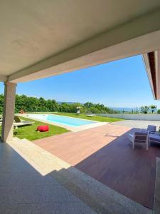 Charming Villa in São Miguel do Prado with Private Pool