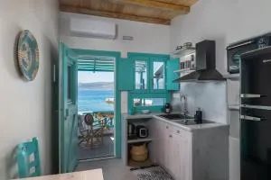 Turquoise Boathouse in Klima II - Klima