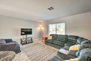 Sun-Kissed Escape Pool, Near Golf Courses!