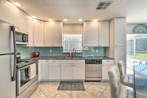 Sun-Kissed Escape Pool, Near Golf Courses!