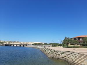 Appartement Duplex T2 avec Piscine à Vieux-Boucau, Proche Plage - FR-1-239-769