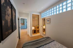 Charming Downtown skyscrapper