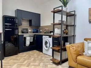 The Gallery At Warrenfield House - Nether Button