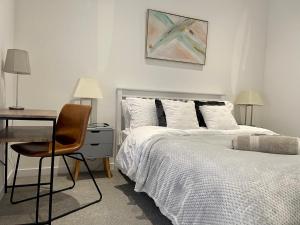 The Gallery At Warrenfield House