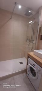 Quai de la lagune - vue sur la Marina - Clim Parking