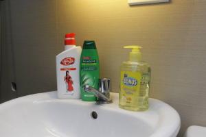 A2J BGC Luxury 2BR Loft Near Burgos Circle & Malls