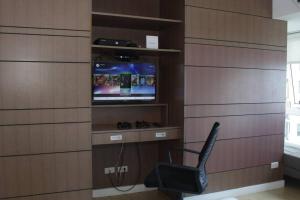 A2J Luxury 1BR BGC Balcony Suite Near BurgosCircle