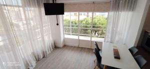 Apartamento turístico playa Capellans, Salou. WIFI