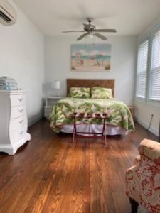 Queen Suite room in Saltwater Inn