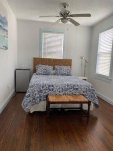 Queen Suite room in Saltwater Inn