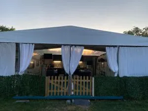 Sunny House Caravans - 索佐波尔