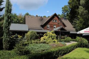 Hotel Dworek Leśniczówka