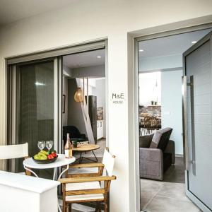 M&E house city center private parking