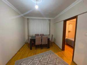2 bedrooms central area located appartment 2 floor