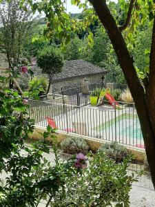 Villas Villa de 5 chambres avec piscine privee jardin amenage et wifi a Divajeu : photos des chambres