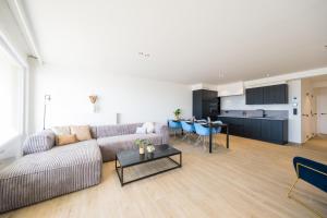 Apartment 2 bedrooms with magnificent seaview and free parking