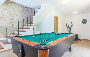 Nice Home In Sv,petar U Sumi 