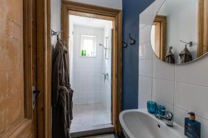 Cosy Nock ! Little Gem at City Center with Large Terrace !