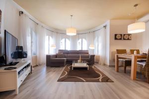 Villa Mirador for a great holiday - by Holiday Rentals Villamar