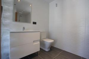 Sueño Azul by Aguilarent