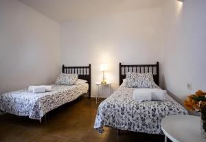 Bella Vista by Aguilarent