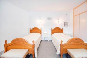 Sara 8 - free WIFI, chill-out, private pool, private tennis court - by Holiday Rentals Villamar