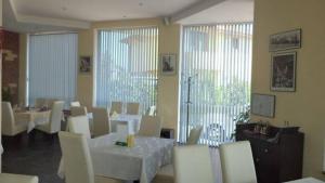 Happy Ring Guest Rooms