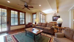 Snowcreek VI The Lodges #1133 condo