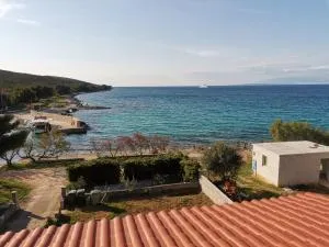 Apartment 2 near the sea - Rivanj