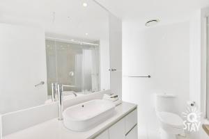 H Residences - QStay