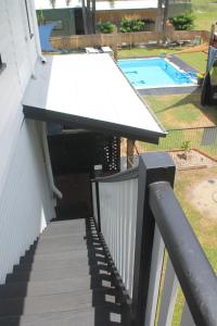 Kurrimine 4 bedroom house and pool