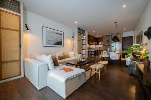 Apartment Seabreeze 2 - Amazing Sunset Penthouse-2bdr with pool-Beachfront