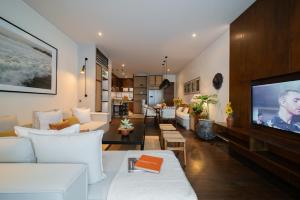 Apartment Seabreeze 2 - Amazing Sunset Penthouse-2bdr with pool-Beachfront