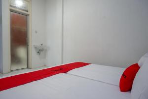 KoolKost Syariah near Universitas PGRI Semarang - Minimun Stay 6 Nights