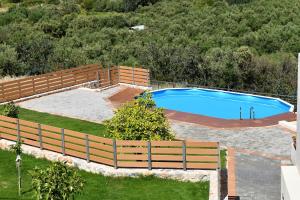 Petrino in Sisi with private pool and garden