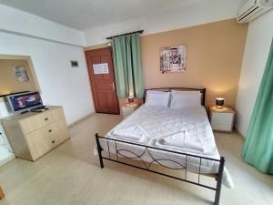 Studio (2 Adults) room in Koula Apartments
