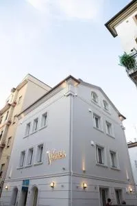 Vespasiani Suites - 阿夸维瓦皮切纳