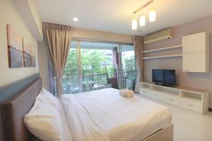 Baan Sabai Rama IV Apartment