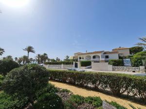 Villa on the beach Playa Flamenca