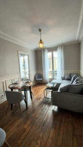 Appartements Appartement refait a neuf La Garenne Colombes : photos des chambres