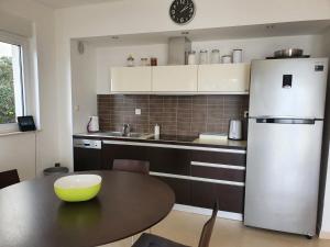 Apartmani INA MORE