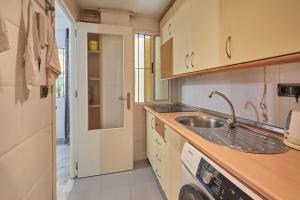 TWO BEDROOMS Leonor Dávalos