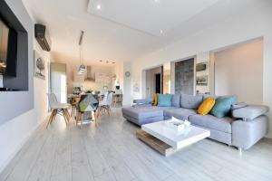 Luxurious Villa Natali 