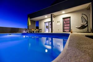 Luxurious Villa Natali