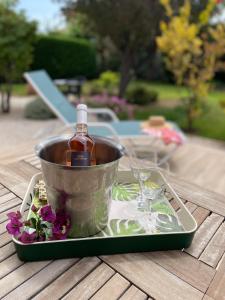 appartement rez de villa proche port et plages de Sanary