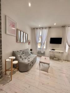 Grand studio climatisé à 3min des plages de Juan les pins