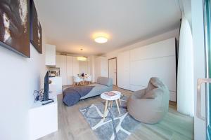 Bristol Exclusive by Wonderful Italy