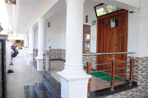 Shri Sai Baba Homestay - EB Colony - Trichy