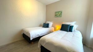 Hotels Hotel des quatre saisons : photos des chambres