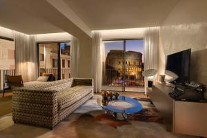 Hotel Palazzo Manfredi – Small Luxury Hotels of the World